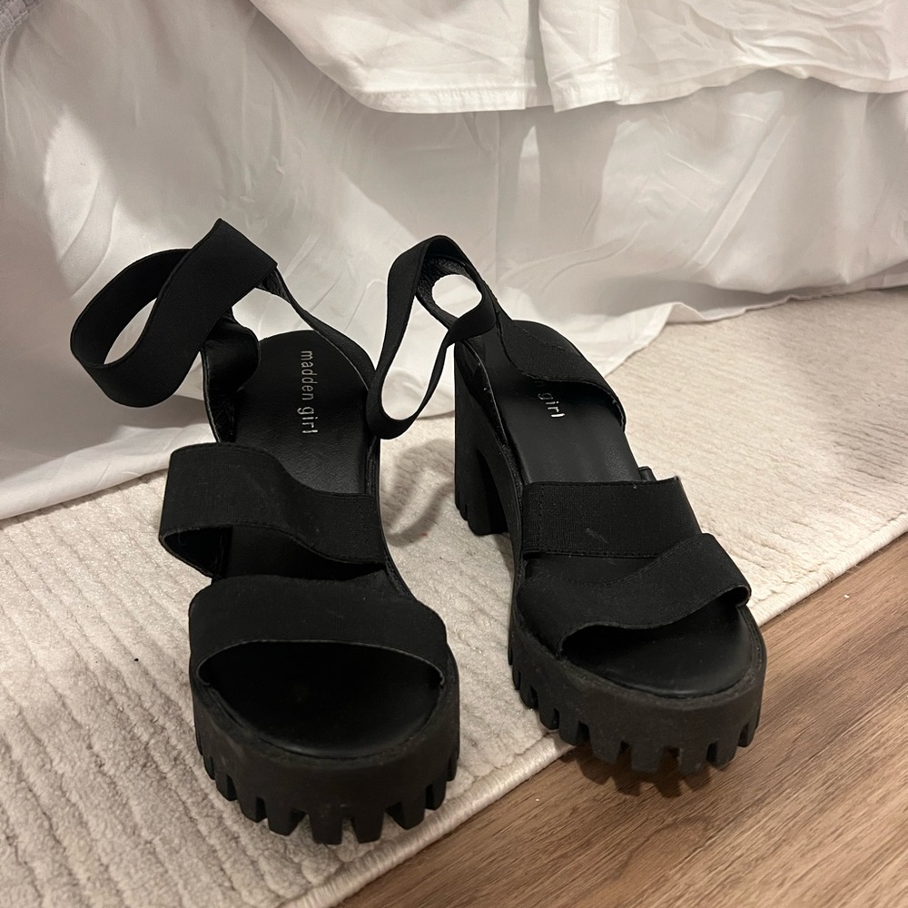 Madden Girl Black Chunky Heel Sandals